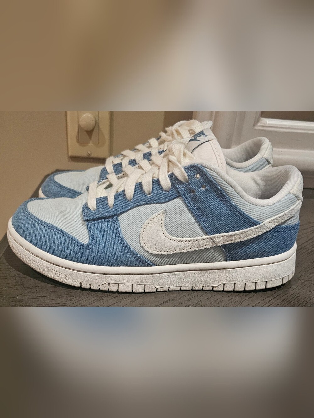 Nike Denim Low-Top Sneakers in Light Blue & White Women Size 7